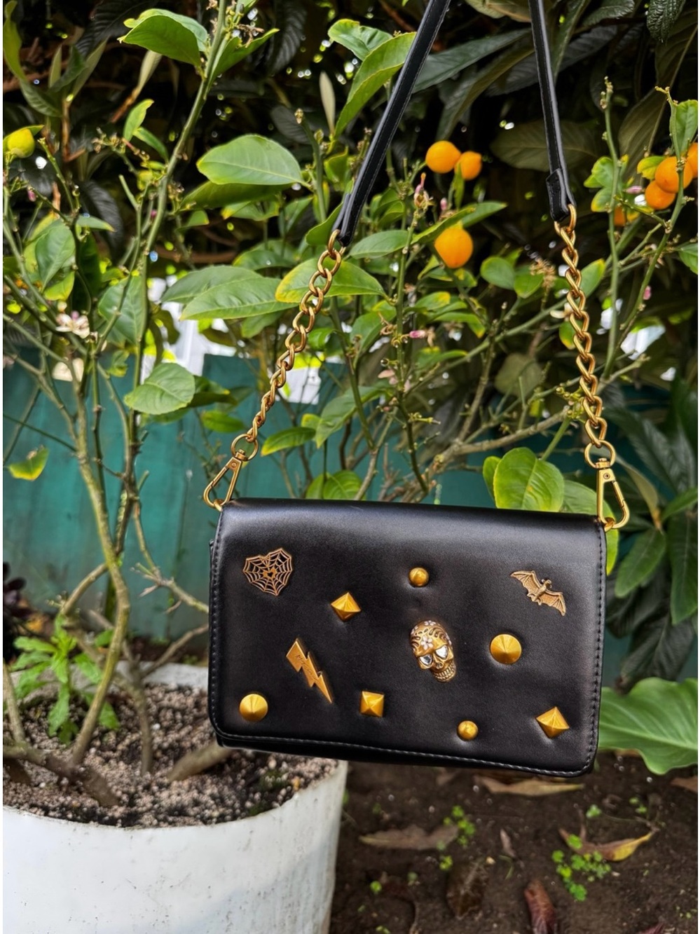 New Betsey Johnson Black Gold Skull Bat Crossbody Clutch Wallet Bag Halloween